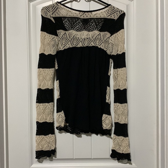 Living Doll size small long sleeve top beautiful sequins detail - Picture 2 of 8